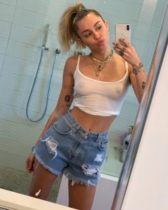 Miley Cyrus See Through Nude TheFappeningBlog.com 1.jpg