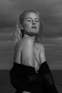 Catriona Grimes Nude TheFappeningBlog.com 25.jpg