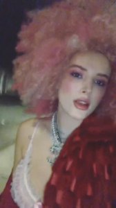 Bella Throne Sexy Wig nad Cleavage TheFappeningBlog.com 6.jpg