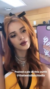 Bella Throne Sexy Cleavage TheFappeningBlog.com 4.jpg