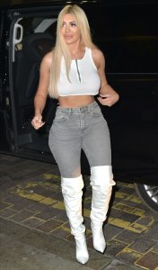 Chloe Ferry Underboob Nude TheFappeningBlog.com 27.jpg