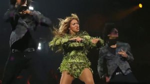 Beyoncé Upskirt & Pussy Slips TheFappeningBlog.com 31.jpg