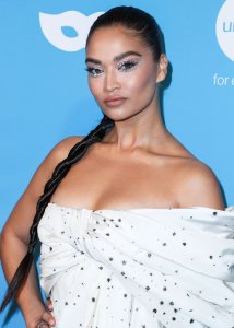 Shanina Shaik Sexy TheFappeningBlog.com 17.jpg