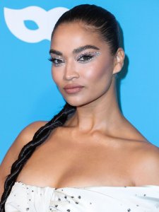 Shanina Shaik Sexy TheFappeningBlog.com 18.jpg