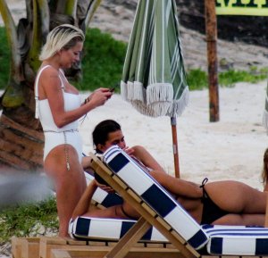 Caroline Vreeland Nude & Sexy TheFappeningBlog.com 31.jpg