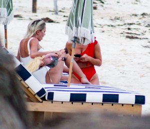 Caroline Vreeland Nude & Sexy TheFappeningBlog.com 37.jpg