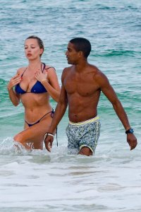 Caroline Vreeland Nude & Sexy TheFappeningBlog.com 63.jpg