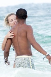 Caroline Vreeland Nude & Sexy TheFappeningBlog.com 134.jpg