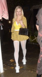 Lottie Moss Sexy TheFappeningBlog.com 26.jpg