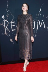 Alex Essoe Sexy TheFappeningBlog.com 9.jpg