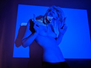 Nell Nabarro Nude TheFappeningBlog.com 7.jpg