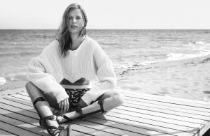 Elisabeth Erm Sexy Topless 12.jpg