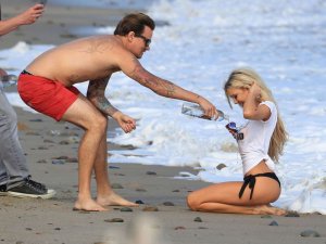 Daisy Lea Sexy 5.jpg