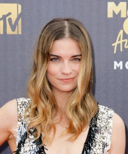 Annie Murphy Sexy TheFappeningBlog.com 32.jpg