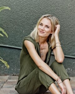 Annie Hoffmann Sexy TheFappeningBlog.com 12.jpg