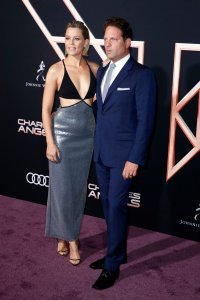 Elizabeth Banks Sexy TheFappeningBlog.com 87.jpg