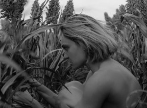 Sana Side Nude TheFappeningBlog.com 3.jpg