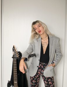 Julie Leclerc  Nude TheFappeningBlog.com 3.jpg