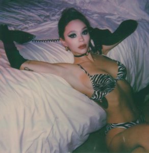 Emma Isabella Holley Nude TheFappeningBlog.com 17.jpg