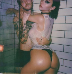 Emma Isabella Holley Nude TheFappeningBlog.com 16.jpg