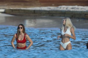Devon Windsor, Hannah Ferguson, Shanina Shaik Sexy TheFappeningBlog.com 26.jpg