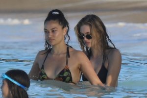 Devon Windsor, Hannah Ferguson, Shanina Shaik Sexy TheFappeningBlog.com 31.jpg