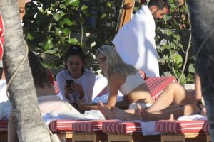 Devon Windsor, Hannah Ferguson, Shanina Shaik Sexy TheFappeningBlog.com 39.jpg