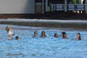 Devon Windsor, Hannah Ferguson, Shanina Shaik Sexy TheFappeningBlog.com 46.jpg