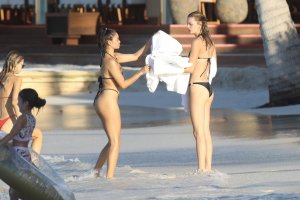 Devon Windsor, Hannah Ferguson, Shanina Shaik Sexy TheFappeningBlog.com 83.jpg