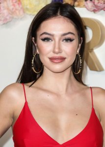 Delilah Belle Hamlin Sexy TheFappeningBlog.com 1.jpg