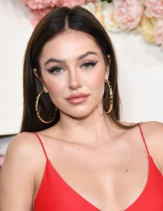 Delilah Belle Hamlin Sexy TheFappeningBlog.com 2.jpg