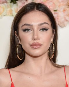 Delilah Belle Hamlin Sexy TheFappeningBlog.com 15.jpg