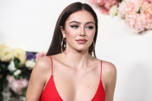 Delilah Belle Hamlin Sexy TheFappeningBlog.com 39.jpg