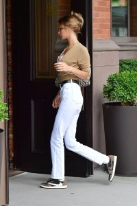 Bella Hadid  TheFappeningBlog.com 18082.jpg