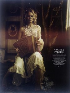 Vanessa Paradis Topless.jpg