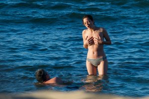 Marion Cotillard Topless 25.jpg