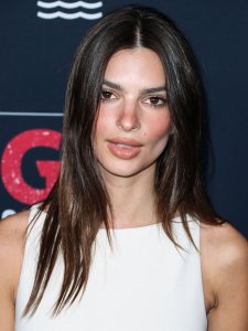 Emily Ratajkowski Sexy TheFappeningBlog.com 16.jpg