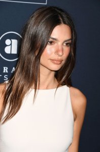 Emily Ratajkowski Sexy TheFappeningBlog.com 55.jpg