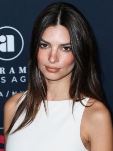 Emily Ratajkowski Sexy TheFappeningBlog.com 56.jpg