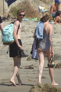 Thomas Brodie-Sangster, Gzi Wisdom  TheFappeningBlog.com 360.jpg