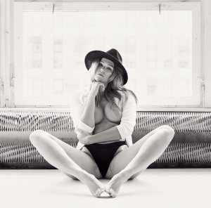 Lena Bednarska Nude & Sexy Photos TheFappeningBlog.com 100.jpg