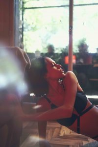 Ale Levin Nude TheFappeningBlog.com 19.jpg