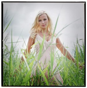 Gigi Ravelli Sexy TheFappeningBlog.com 2.jpg