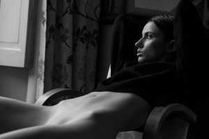 Maurel Carla  Nude TheFappeningBlog.com 5.jpg