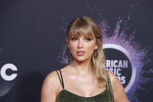 Taylor Swift Sexy TheFappeningBlog.com 93.jpg