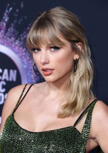 Taylor Swift Sexy TheFappeningBlog.com 100.jpg