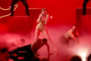 Taylor Swift Sexy Photos TheFappeningBlog.com 33.jpg