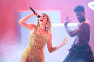 Taylor Swift Sexy Photos TheFappeningBlog.com 94.jpg