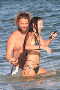 Eliza Cummings Sexy TheFappeningBlog.com 3.jpg