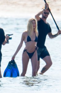 Hailey Bieber Sexy TheFappeningBlog.com 20.jpg